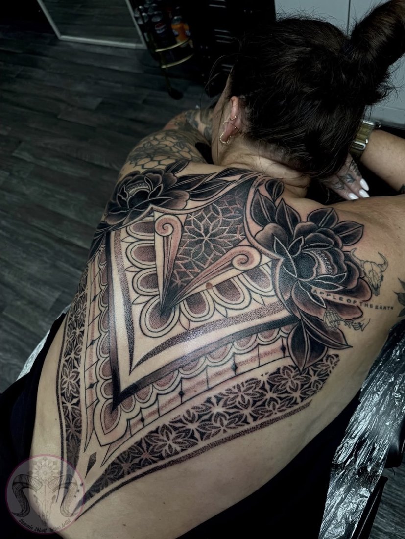 Large mandala and rose back piece in black and grey